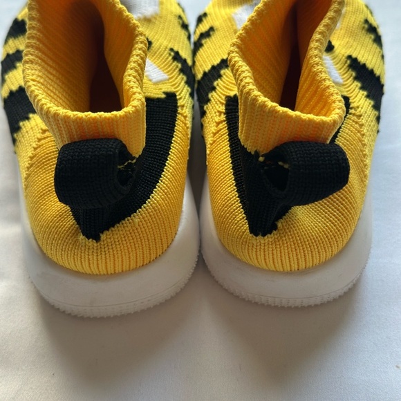 Toddler Tiger Slip-On Shoes - Picture 2 of 6